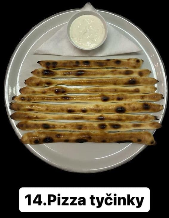 PIZZA tyčinky s dressingom